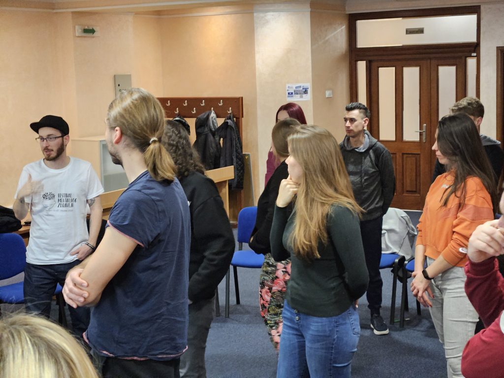Youth work and mental health – how can youth workers support young ...